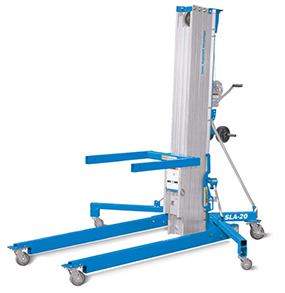 Elevatore di materiali